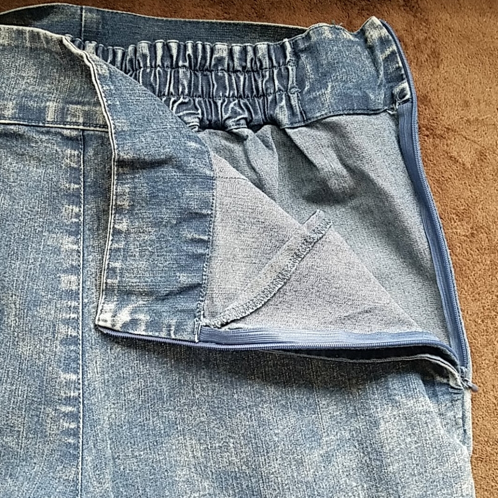 **HP** Ruffled Boho Wide Leg Jeans - Picture 4 of 11